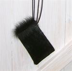 Taske til mobilen i sort koskind med hår